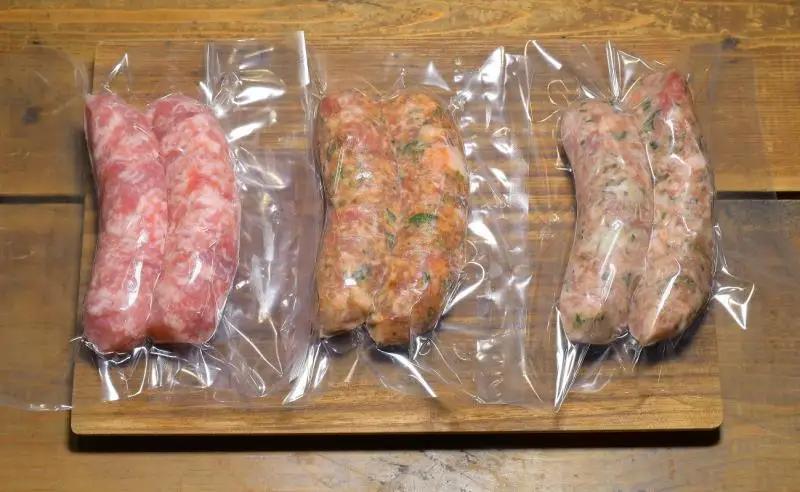 【サルシッチャ!デリ】「今週のサルシッチャ」ソーセージ3種×2本セット(計600g)［ 京都 サルシッチャ専門店 自家製 粗挽き サルシッチャ 気まぐれ おまかせ 絶品 人気 おすすめ お取り寄せ 通