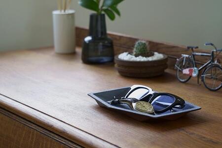 colm多角形レザートレイLサイズ　グレー　独自立体成型製法　