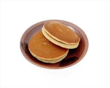 ガジロウ便【関東・中部・近畿・中国・四国】もちむぎ麺(4人前×2箱)どら焼き(10個)