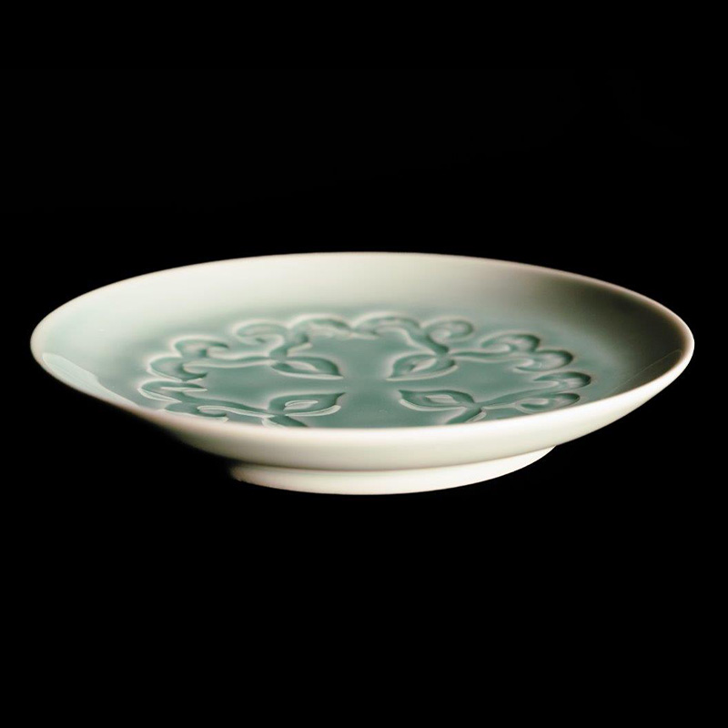 AINU×有田焼 日川清デザイン 2枚セット アイヌ 阿寒 民芸品 北海道 雑貨 グッズ 日用品 民芸 伝統 文様 F4F-2579