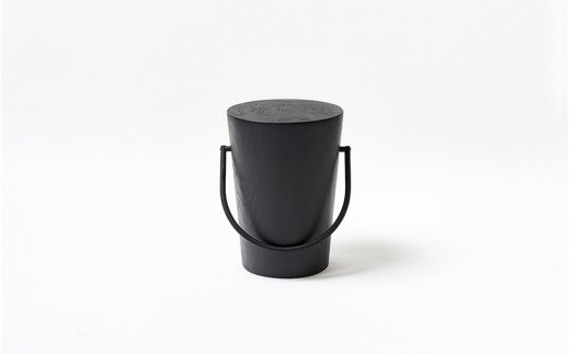 【FIL】ハンドルスツール -スミ リミテッド- MASS Series Handle Stool -SUMI LIMITED-　小国杉 スツール ハンドルスツール チェアー チェア ローチェア 椅子 インテリア 家具 木製 無垢材 炭 黒 おしゃれ リビング ダイニング 熊本 阿蘇 南小国町 送料無料