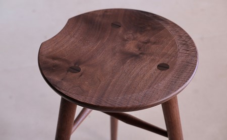 Crescent stool［walnut］ | 椅子 椅子 木工yamagen
