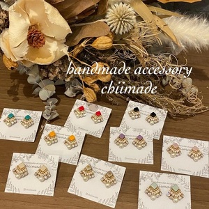 ビーズ 刺繍 ひし形 : イヤリング  黒 ジュエリー アクセサリー chiimade