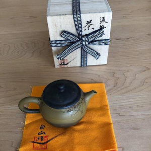 三代片山白山作 緑泥藻がけ茶銚（木）