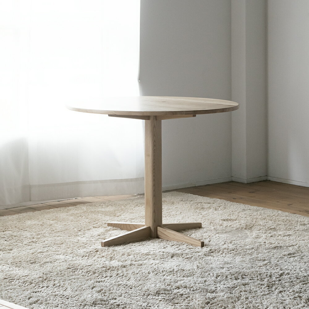 【ふるさと納税】＜選べるサイズ＞くりの丸いダイニング 1本足タイプ（国産栗材・ウレタン塗装） 直径：70cm / 80cm / 90cm ダイニングテーブル 栗無垢 ラバーウッド 木製 栗色 ナチュラルカラー テーブル 机 食卓 家具 インテリア 福岡県 柳川市 送料無料