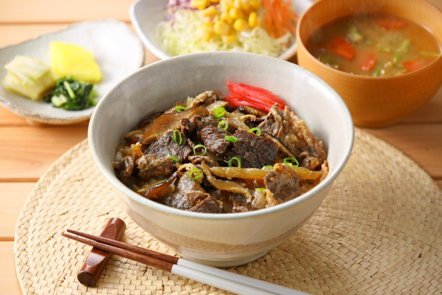 （盛り付け例）お手軽簡単千屋牛の和牛丼！