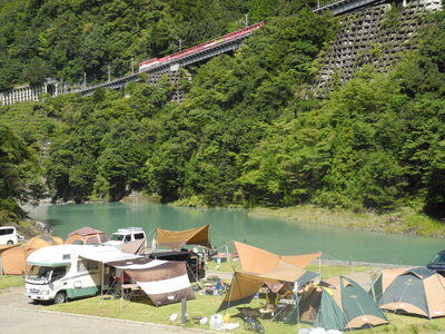 15-7 川根本町「アプトいちしろキャンプ場」利用券4,000円 （先行予約権付）