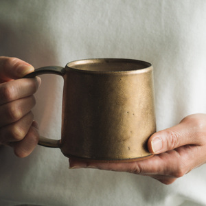 恩田陽子 カフェオレ マグカップ 380cc ゴールド 美濃焼【1553750】