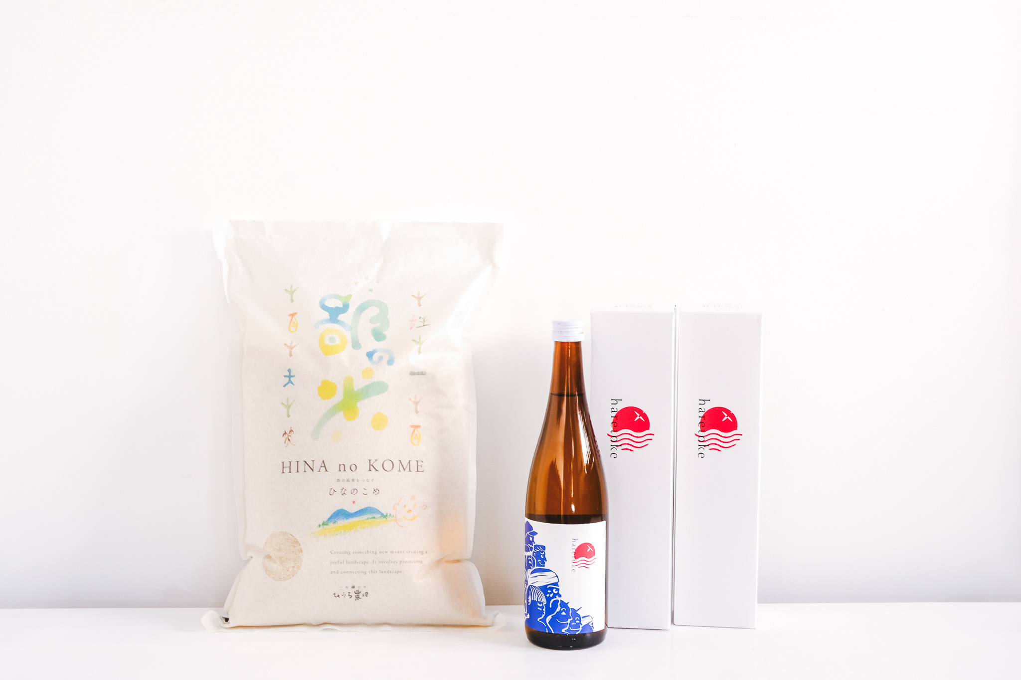 
燕の純米吟醸酒ハレトケ火入れ酒2本とひうら農場燕鄙(ひな)の米5kgセット FC025077
