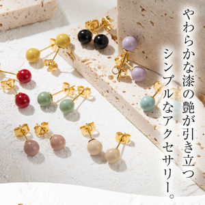 輪島でうまれた うるしのピアス　しっこく（黒） wa110-008