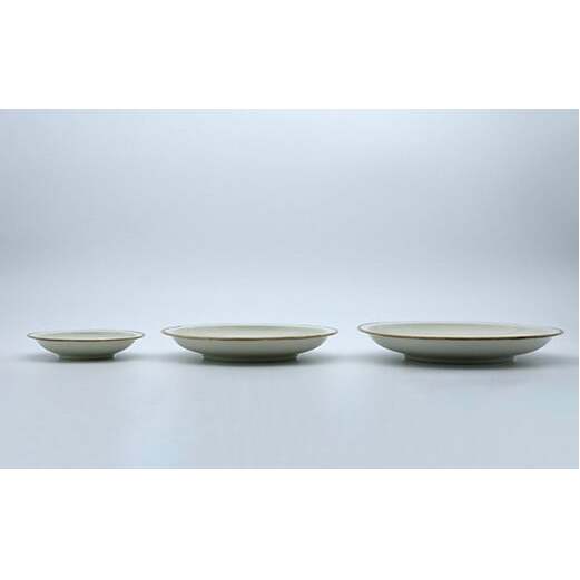 有田焼 ホワイト釉渕サビ 3種丸皿セット【中山陶和堂】食器 うつわ 器 磁器 陶磁器 皿 丸皿 3枚 セット シンプル ナチュラル ホワイト ブラウン 贈り物 ギフトA30-577_イメージ4