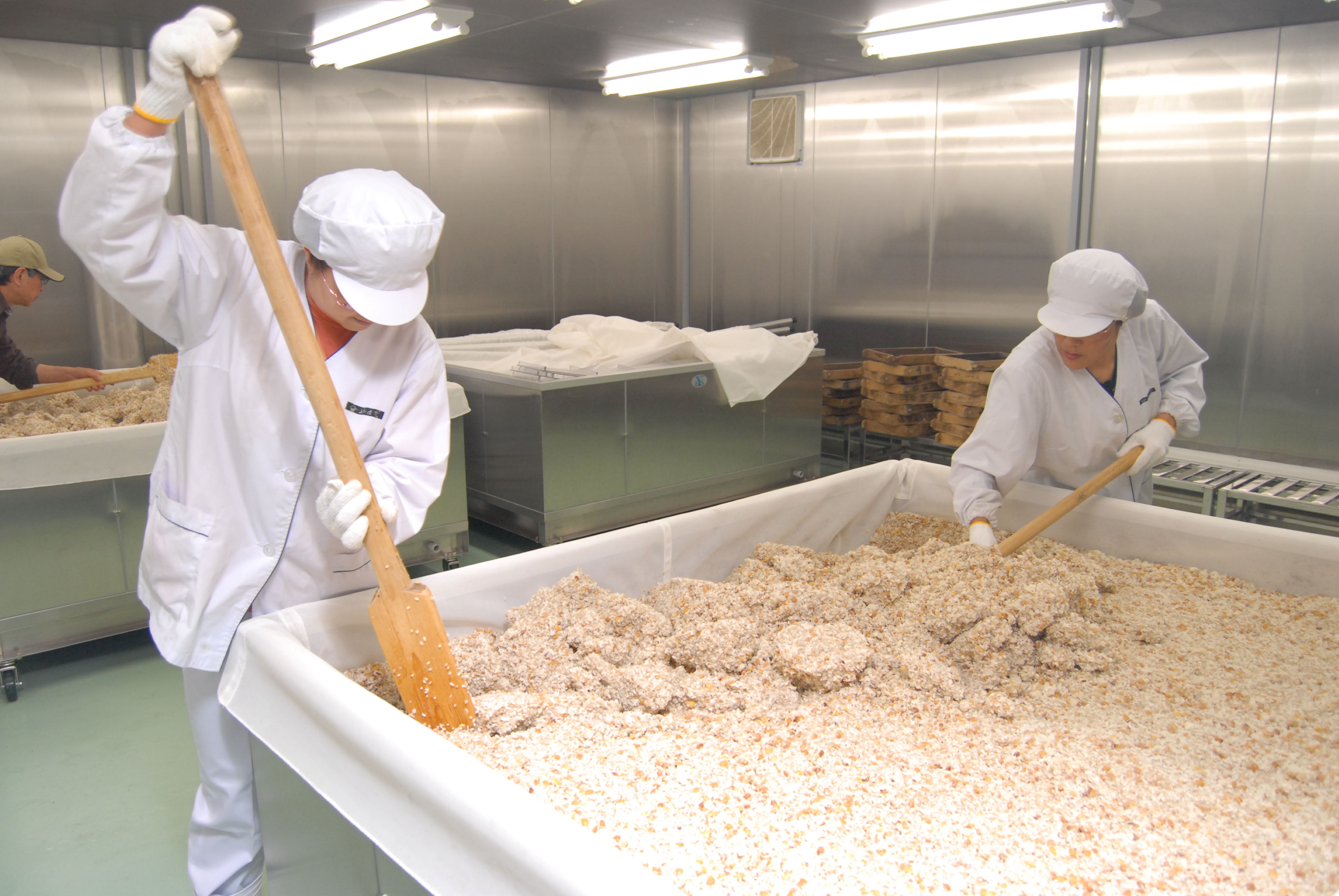 L164　昔造り紀州金山寺味噌　５００ｇ×２