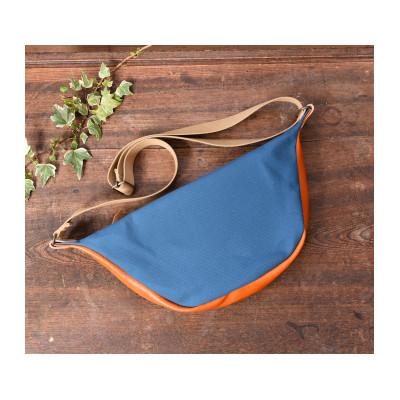 ふるさと納税 近江八幡市 ハンドメイド　革と地産帆布で作ったボディバッグ　琵琶湖ブルー |  | 02