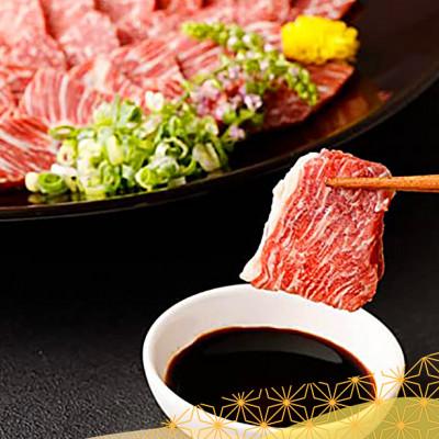 ふるさと納税 南阿蘇村 【カナダ産国内肥育】熊本直送　馬刺し　ブロック肉　赤身100g+大トロ100g　200g(南阿蘇村)