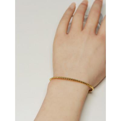 ふるさと納税 大津市 【10金イエローゴールドバングル】動きをデザインする 美しいねじれ 大人のこだわり K10ジュエリー |  | 01