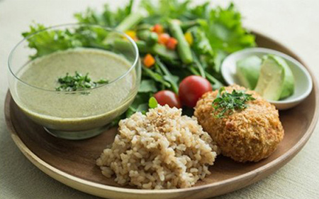 【2025年度産】話題のお米 つや姫（玄米）10kg×全3回 数量限定 ブランド米 こめ ごはん ご飯 食物繊維 F4A-1022