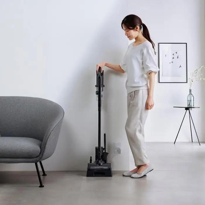 掃除機 充電式サイクロンスティッククリーナー コードレス サイクロン式 置くだけで充電 自走式 アイリスオーヤマ パワフル パワーヘッド SCD-185PM-Bブラック