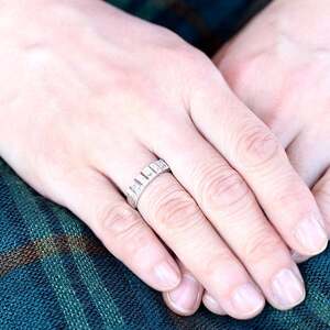 130-9-3 指輪 K18WG ホワイトゴールド リング 計0.65ctUP ダイヤモンド バケットカット ラウンドカット【f124-k18wg】