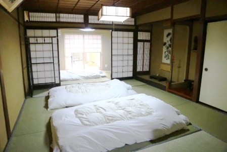 吉城の郷 ふるかわ 宿泊券 1泊朝食付き 3名様～5名様まで 貸し切り 1日1組限定 飛騨古川 古民家 観光 囲炉裏 古い町並み[Q286]