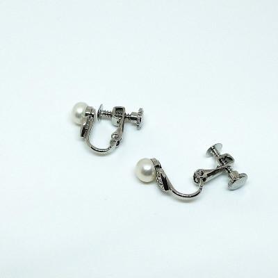 ふるさと納税 伊勢市 真珠イヤリング・ハート(淡水本真珠・ボタン) 2000 |  | 02