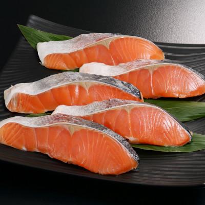 ふるさと納税 白糠町 サーモントラウトの切身 12切れ入り 【約720g】 |  | 01