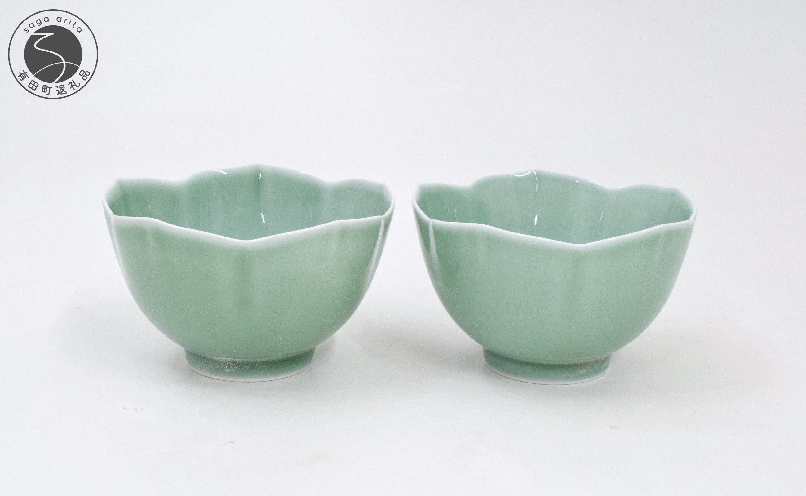 
                  有田焼 笹青磁 ペア桔梗型中付【深川製磁】食器 器 うつわ 小鉢 セット 和食器 伝統工芸 青磁 シンプル 上品 使いやすい aa065
                