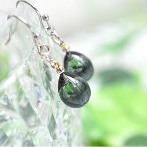 【Soukore】ガラスアクセサリー・ブラック・ピアス【1626486】