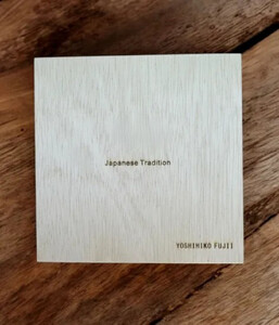 丸小皿  金継ぎデザイン 純白 ［NF146］