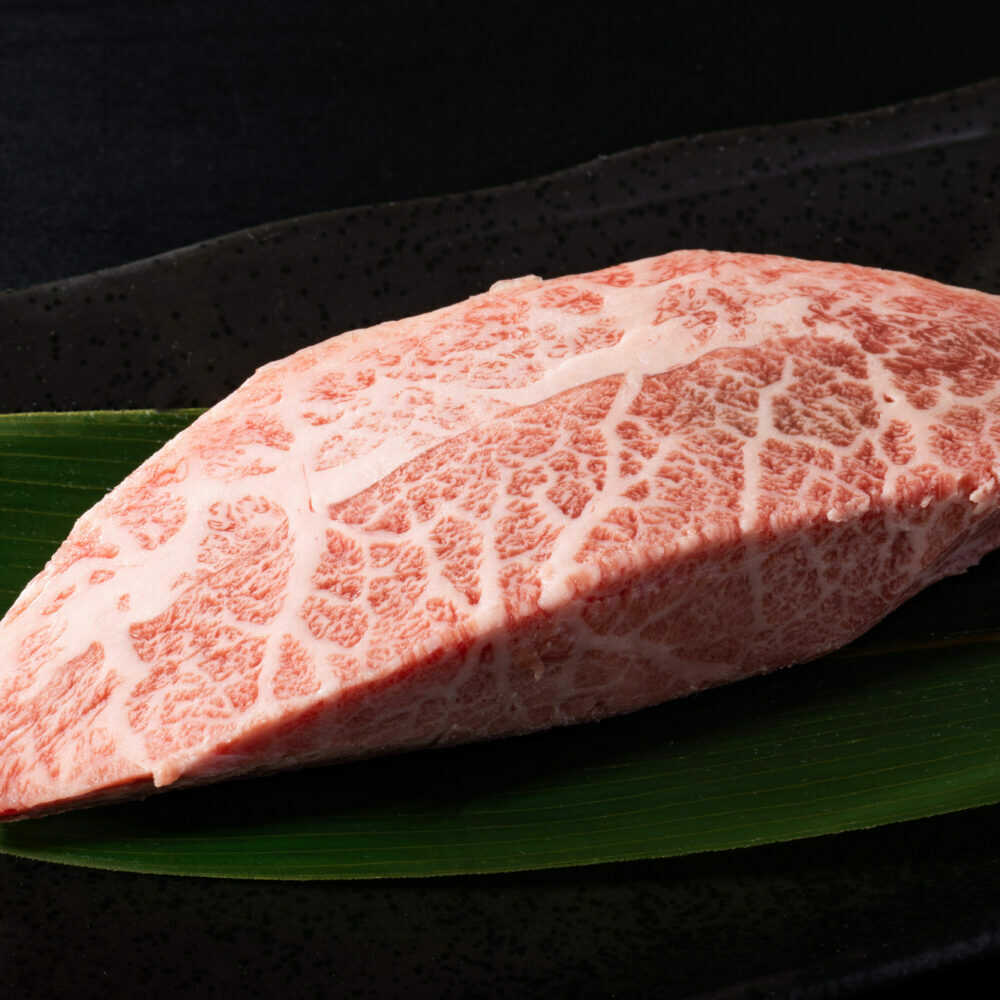 【ふるさと納税】【厳選部位】【A4〜A5】 博多和牛 ミスジステーキ 約 300g (100g×3P) 吉富町/株式会社MEAT PLUS[BGAB056] 国産 和牛 牛肉 赤身 赤身肉 霜降り 黒毛和牛 ステーキ ステーキ肉 みすじ スジ やわらかい 不揃い 焼肉 焼き肉 希少部位 冷凍 人気 おすすめ