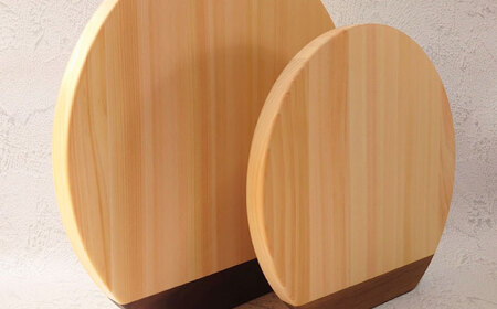 【反り止め付き】紀州ひのきの丸型まな板(27cm) 自立型　日田市 / 木の蔵 仙遊 カッティングボード 木製 包丁に優しい[ARFK007]