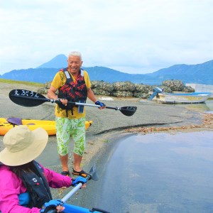 【池田湖でアクティビティ体験】インストラクター付シーカヤック体験60分間(えぷろんはうす池田/A-185)