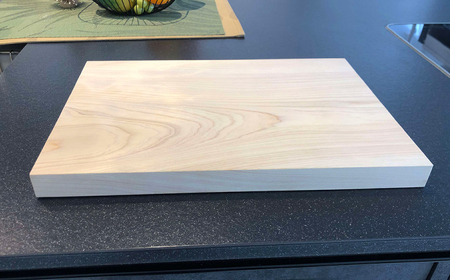 まな板 材木屋がつくる無垢材のひのきのまな板(縦23.5cm×横40cm×厚み2.5cm) 島根県松江市/株式会社こびき屋[ALFX001] まな板 まな板