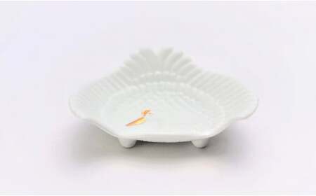 有田焼 white × gold 6点セット【丸兄商社】食器 器 うつわ 陶磁器 食器セット セット 皿 銘々皿 小皿 小付 前菜皿 取皿 箸置 結び 梅 鶴 桜 菊 縁起物 華やか お祝い お正月 
