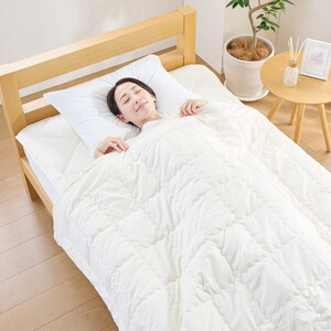 洗えるウール100％  羊毛肌掛け布団 シングル｜寝具 布団 掛け布団 肌掛け布団 シングル 夏用 通年 オールシーズン 1年中使える 洗える 洗濯可 ウール サテン 睡眠 快適 快眠 熟睡 泉大津 