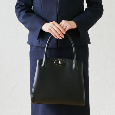 ふるさと納税 御代田町 【濱野皮革工藝 HAMANO バッグ】ミカーレ トロワ(ブラック×ゴールド) |  | 03