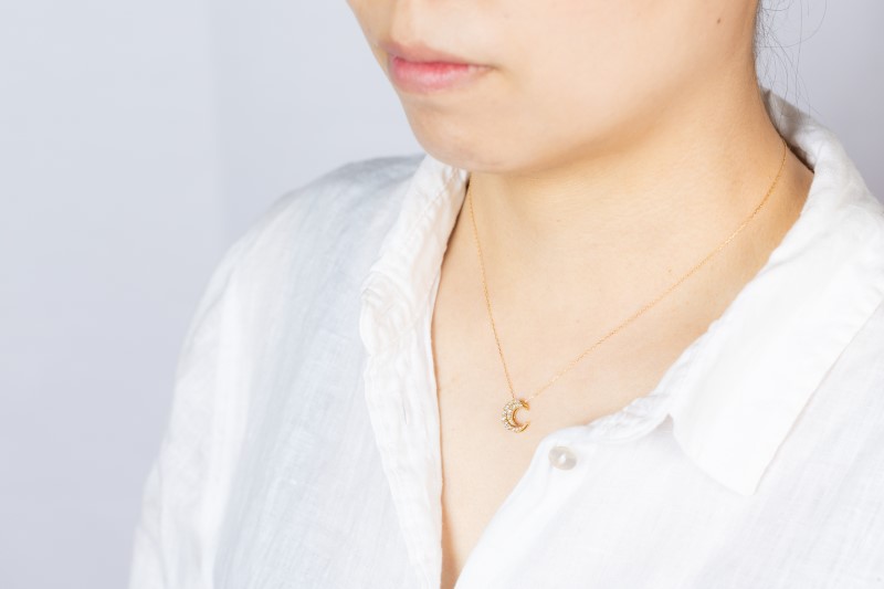 0.3ct K18YGムーンネックレス HY-23
