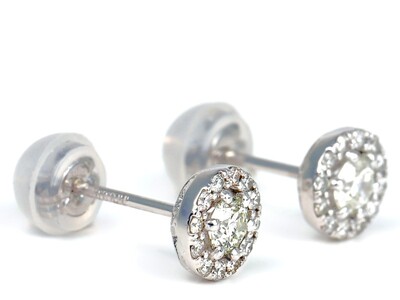 PT ダイヤピアス　トータル0.3ＣＴ　E329DI-P