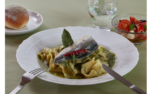 ＜屋久島パスタラボ＞屋久島産バジルとにんにくのジェノベーゼ　飛び魚のコンフィ添え＜一人前＞