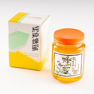 ふるさと納税 大牟田市 坂井養蜂場　昔ながらの蜂蜜　1000g |  | 01