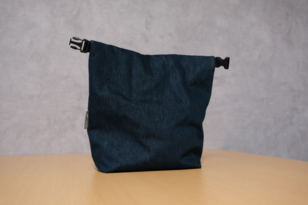 保冷バッグ （紺） バッグ ポーチ ドリンク 缶 保冷缶 お弁当入れ 万能 便利 デニム生地 尾州デニム キャンプ キャンプ用品 アウトドア アウトドア用品 愛知県 知多市