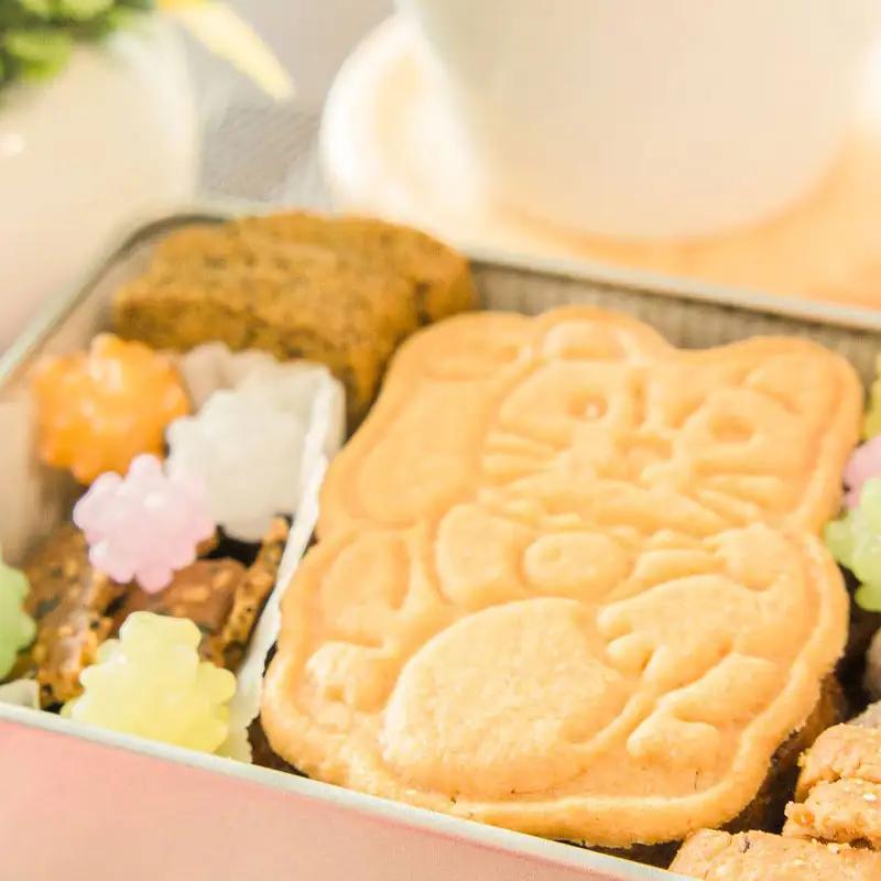クッキー缶 招いてにゃんこ 小角缶 洋菓子 焼菓子 スイーツ かわいい猫 ギフト プレゼント 贈り物 ご褒美_0077-001-se6