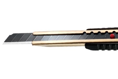 H8-106プロ用カッター職専カッター＋替刃(超鋭角)セット【小】◇貝印S-001＋VS-50