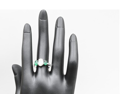 ＶＳダイヤモンド1.6ＣＴ　エメラルドリング　Ｒ3748DI-P