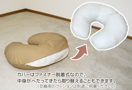 らくらくU字クッション　合皮レザー　スマホ枕　授乳クッション_ベージュ【G0589】