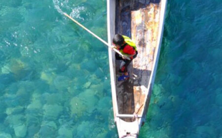 【世界農業遺産】川漁師の長良川体感コース ファミリー３名様分【操船体験】舟旅 試食 鵜飼 岐阜市/結の舟 [ANBN008]