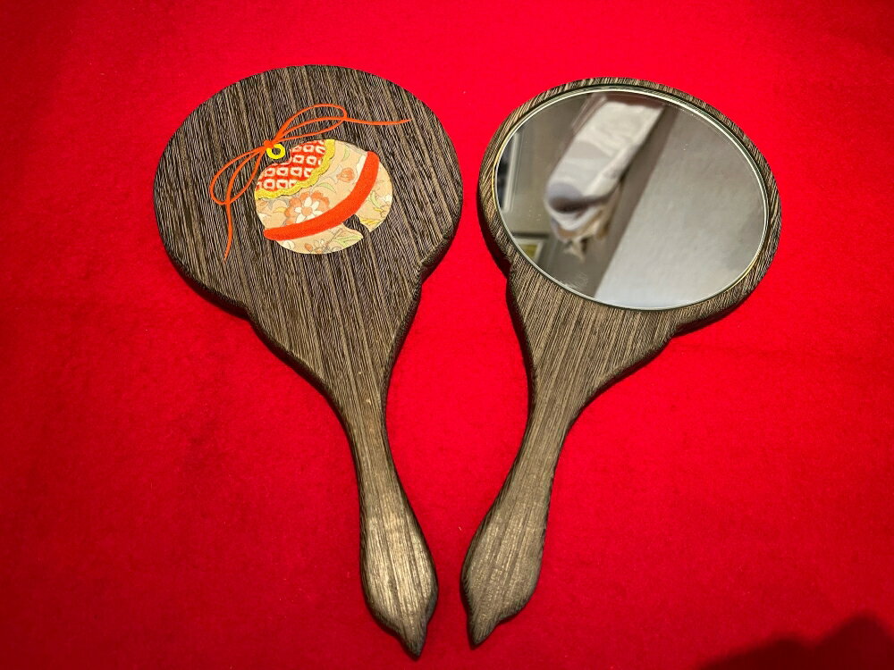 【ふるさと納税】【箱長】手鏡（中） 選べる柄 鈴 蝶 ミラー ハンドミラー コンパクトミラー 鏡 桐 木製 和風 伝統工芸品 おしゃれ 贈答 ギフト