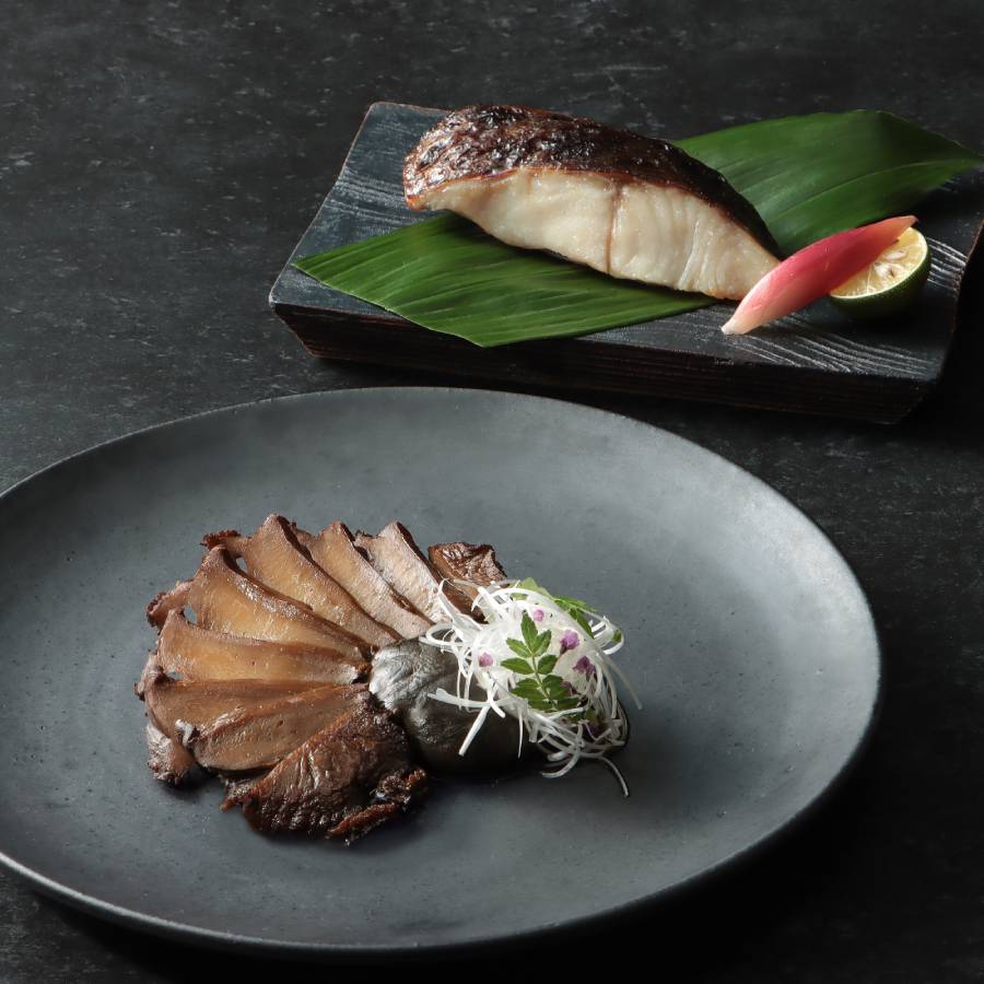 ＜湊与＞本煮鮑と銀だら粕漬けセット