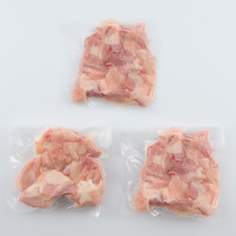 〈丹波山本〉丹波赤どりもも肉カット240ｇ×3