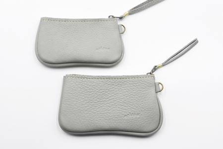 益子の革工房maharoのファスナーコインケース・カードケースセット　ライトグレー｜栃木県 益子町 ふるさと納税 コインケース カードケース 2個セット 牛革 手作り（AX133-4）