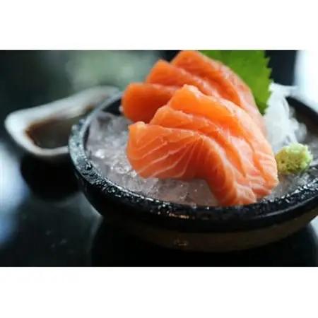 訳ありお刺身とろサーモン約200g×3袋＆ひとめぼれ米2合のセット【配送不可地域：離島】【1632970】